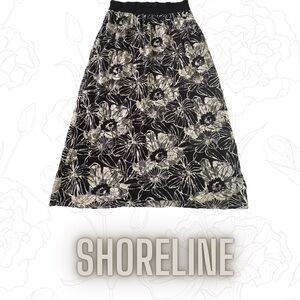 Shoreline Black Floral Women's Skirt
